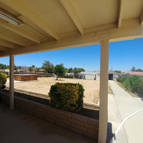 18044 Sycamore St, Hesperia, CA 92345 photo 10