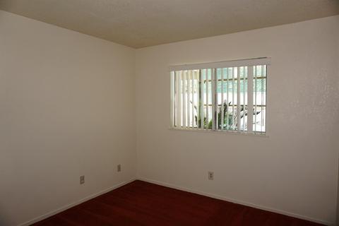 408 Oakmont Dr, Barstow, CA 92311 photo 12