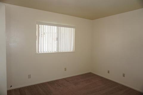 408 Oakmont Dr, Barstow, CA 92311 photo 13