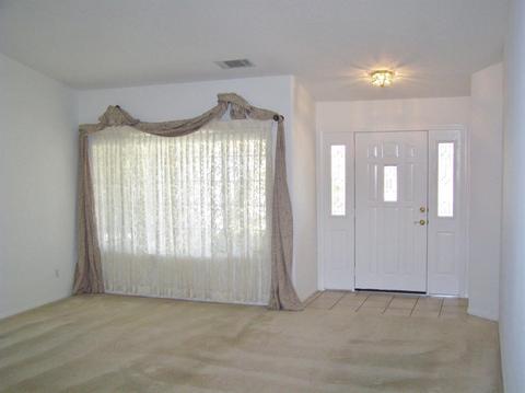 15452 Lookout Rd, Apple Valley, CA 92307 photo 2