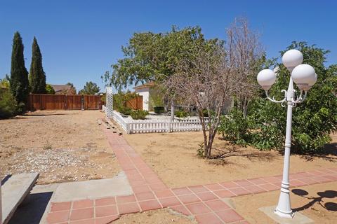 22411 Hurons Ave, Apple Valley, CA 92307 photo 32