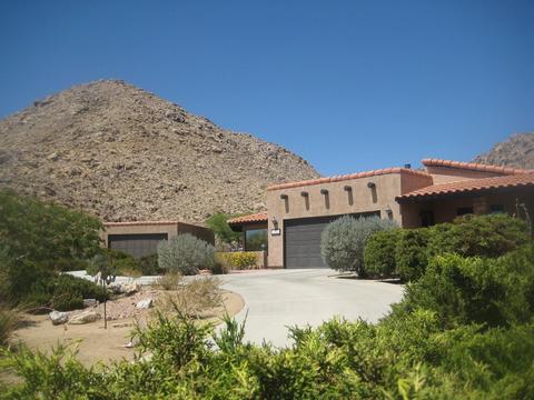 17047 Tiama Rd, Apple Valley, CA 92307 photo 2