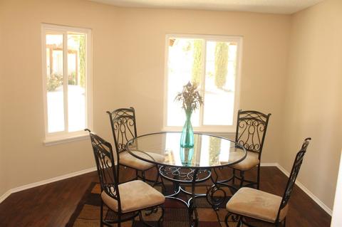 10427 Shangri La Ave, Hesperia, CA 92345 photo 4