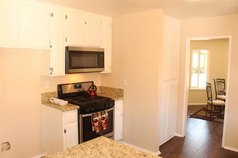 10427 Shangri La Ave, Hesperia, CA 92345 photo 5