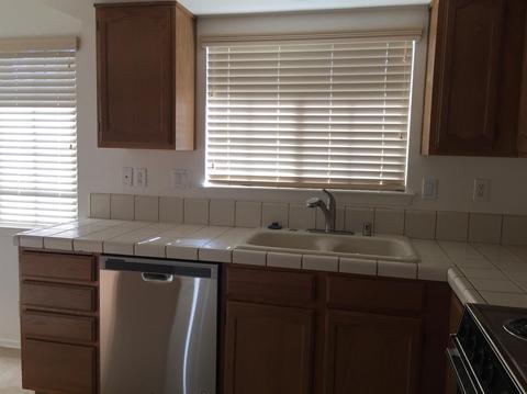 19008 Elm Dr, Apple Valley, CA 92308 photo 6