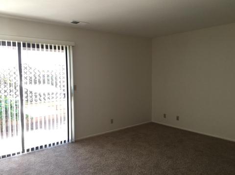 19008 Elm Dr, Apple Valley, CA 92308 photo 16