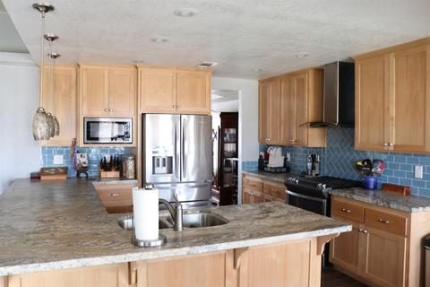 22263 Klickitat Ave, Apple Valley, CA 92307 photo 9