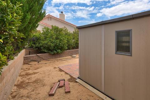 15091 Orchard Hill Ln, Helendale, CA 92342 photo 4