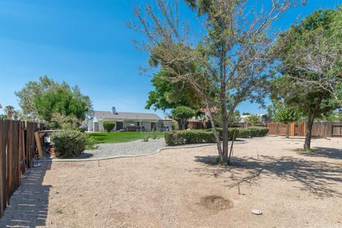 15028 Farmington St, Hesperia, CA 92345 photo 19