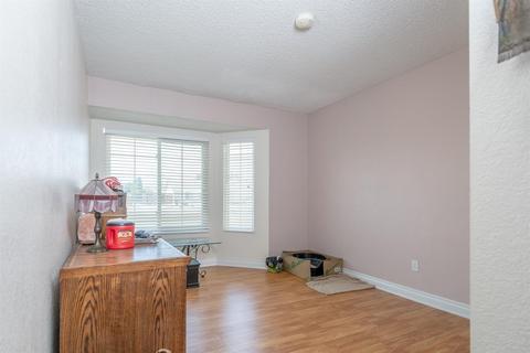 15028 Farmington St, Hesperia, CA 92345 photo 10
