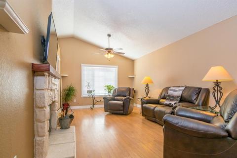 15028 Farmington St, Hesperia, CA 92345 photo 6