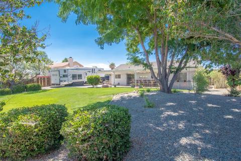 15028 Farmington St, Hesperia, CA 92345 photo 2