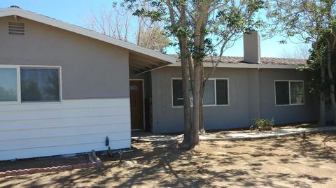 16005 Mesquite St, Hesperia, CA 92345 photo 1