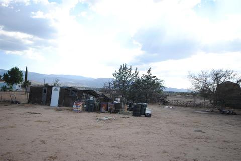 10272 Smith Rd, Phelan, CA 92371 photo 19