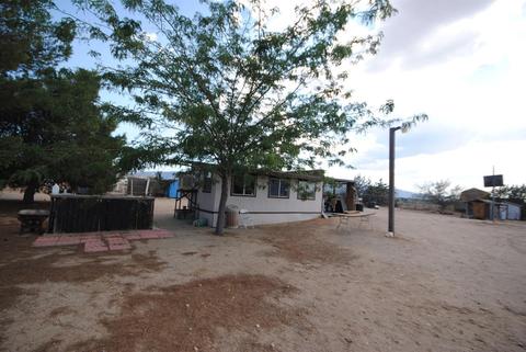10272 Smith Rd, Phelan, CA 92371 photo 17