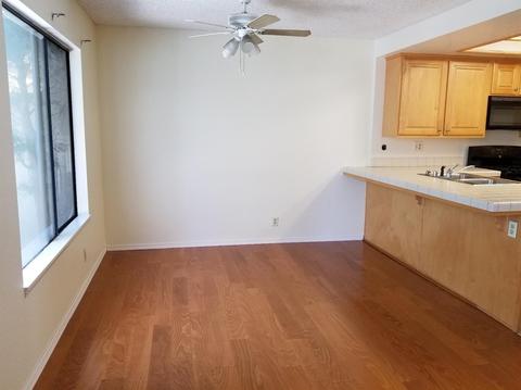 818 Creekside Dr #49, Fullerton, CA 92833 photo 14