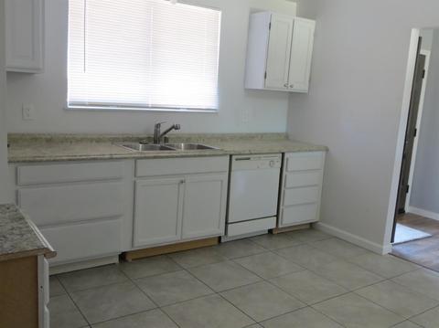 Undisclosed, Apple Valley, CA 92308 photo 2