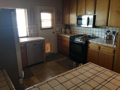 432 Fenmore Dr, Barstow, CA 92311 photo 2