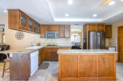 13463 Delaware Rd, Apple Valley, CA 92308 photo 10