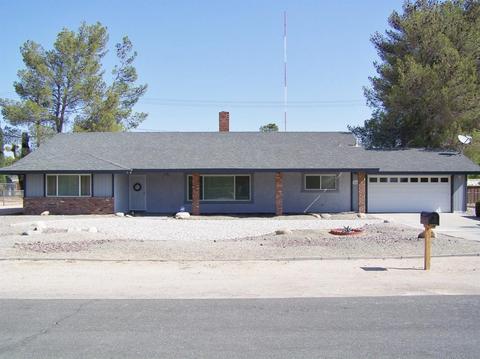 20042 Red Feather Rd, Apple Valley, CA 92307 photo 1