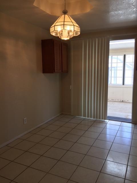 911 Crescent Dr, Barstow, CA 92311 photo 3