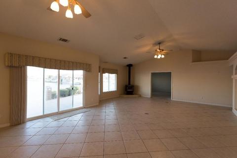 14501 Ironsides Ln, Helendale, CA 92342 photo 4
