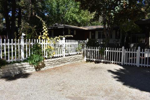 928 Snowbird Rd, Wrightwood, CA 92397 photo 1