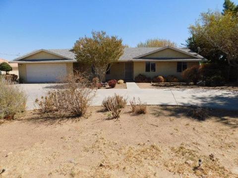 11523 3rd Ave, Hesperia, CA 92345 photo 2
