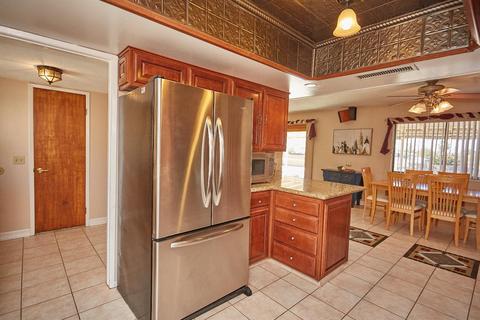 438 Highland Ave, Barstow, CA 92311 photo 11