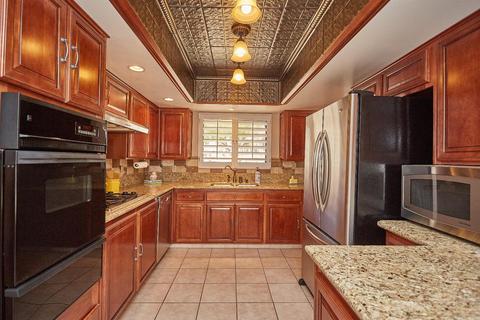 438 Highland Ave, Barstow, CA 92311 photo 2
