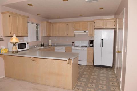 16735 Joshua St, Hesperia, CA 92345 photo 5