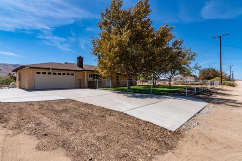 28201 Via Seco St, Apple Valley, CA 92308 photo 2