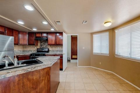13384 Applewood Rd, Apple Valley, CA 92308 photo 8