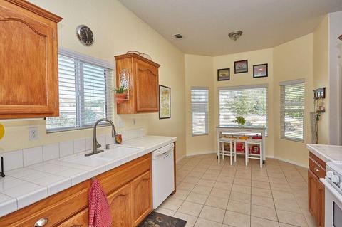 15332 Hercules St, Hesperia, CA 92345 photo 5