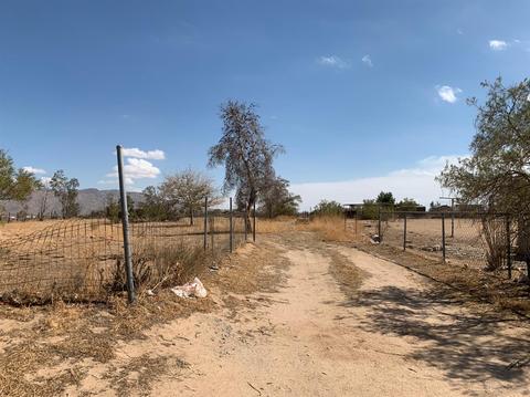 11197 Mills Rd, Apple Valley, CA 92308 photo 6