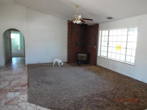 8335 Paisley Ave, Hesperia, CA 92345 photo 4