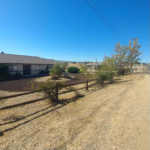 18853 Covina St, Hesperia, CA 92345 photo 4