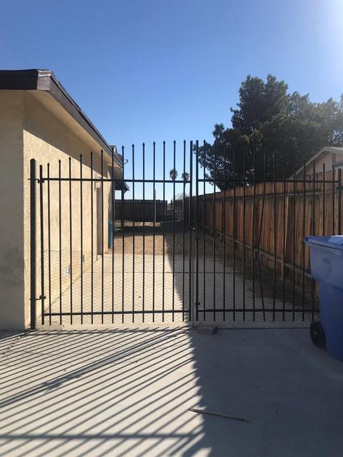 301 Glade Ave, Barstow, CA 92311 photo 2