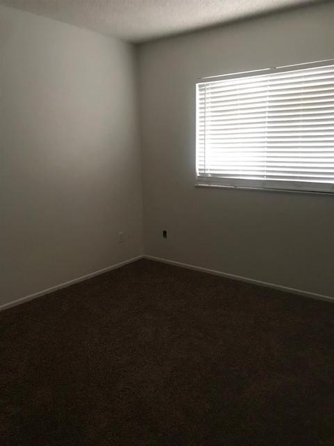 301 Glade Ave, Barstow, CA 92311 photo 14