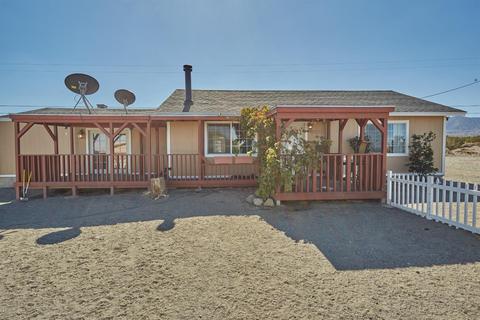 10733 Montara Rd, Phelan, CA 92371 photo 2