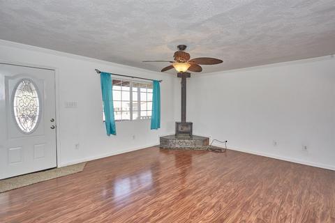 10733 Montara Rd, Phelan, CA 92371 photo 7