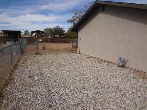 12644 Navajo Rd, Apple Valley, CA 92308 photo 5