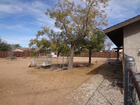 12644 Navajo Rd, Apple Valley, CA 92308 photo 45