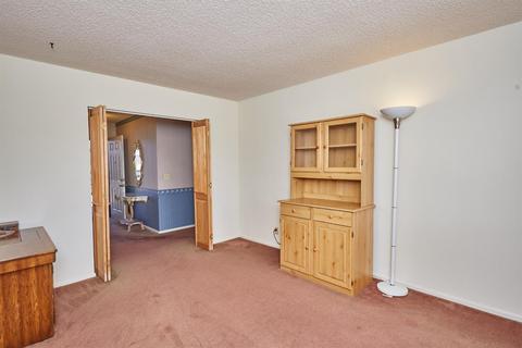 14609 Eucalyptus St, Hesperia, CA 92345 photo 18