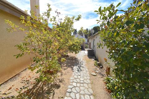19590 Ironside Dr, Apple Valley, CA 92308 photo 22