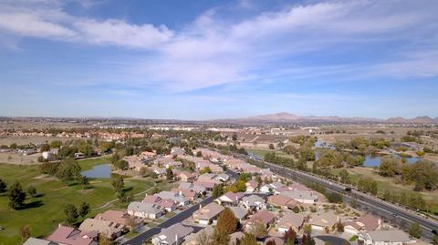 19590 Ironside Dr, Apple Valley, CA 92308 photo 4