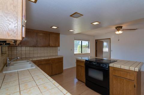 19998 Red Feather Rd, Apple Valley, CA 92307 photo 9