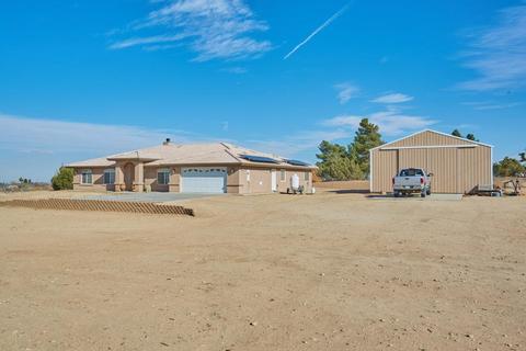 6728 Smoke Tree Rd, Phelan, CA 92371 photo 8