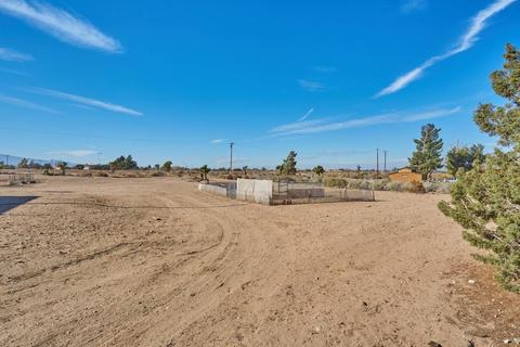6728 Smoke Tree Rd, Phelan, CA 92371 photo 41
