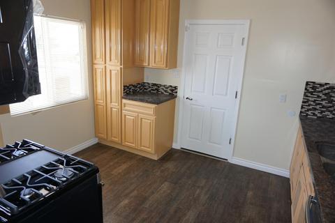 817 Caliente Dr, Barstow, CA 92311 photo 9